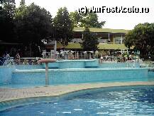 [P02] piscinele si sus se vede restaurantul » foto by xdobrex*
 - 
<span class="allrVoted glyphicon glyphicon-heart hidden" id="av9749"></span>
<a class="m-l-10 hidden" id="sv9749" onclick="voting_Foto_DelVot(,9749,1851)" role="button">șterge vot <span class="glyphicon glyphicon-remove"></span></a>
<a id="v99749" class=" c-red"  onclick="voting_Foto_SetVot(9749)" role="button"><span class="glyphicon glyphicon-heart-empty"></span> <b>LIKE</b> = Votează poza</a> <img class="hidden"  id="f9749W9" src="/imagini/loader.gif" border="0" /><span class="AjErrMes hidden" id="e9749ErM"></span>