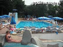[P03] piscina mare » foto by danette*
 - 
<span class="allrVoted glyphicon glyphicon-heart hidden" id="av460556"></span>
<a class="m-l-10 hidden" id="sv460556" onclick="voting_Foto_DelVot(,460556,1851)" role="button">șterge vot <span class="glyphicon glyphicon-remove"></span></a>
<a id="v9460556" class=" c-red"  onclick="voting_Foto_SetVot(460556)" role="button"><span class="glyphicon glyphicon-heart-empty"></span> <b>LIKE</b> = Votează poza</a> <img class="hidden"  id="f460556W9" src="/imagini/loader.gif" border="0" /><span class="AjErrMes hidden" id="e460556ErM"></span>