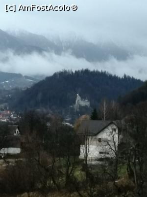 [P36] Vedere la Bran si castel de pe balcon.. » foto by MaraMura
 - 
<span class="allrVoted glyphicon glyphicon-heart hidden" id="av1271528"></span>
<a class="m-l-10 hidden" id="sv1271528" onclick="voting_Foto_DelVot(,1271528,1865)" role="button">șterge vot <span class="glyphicon glyphicon-remove"></span></a>
<a id="v91271528" class=" c-red"  onclick="voting_Foto_SetVot(1271528)" role="button"><span class="glyphicon glyphicon-heart-empty"></span> <b>LIKE</b> = Votează poza</a> <img class="hidden"  id="f1271528W9" src="/imagini/loader.gif" border="0" /><span class="AjErrMes hidden" id="e1271528ErM"></span>
