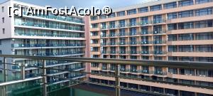 [P01] Vedere din balcon catre hotelul vecin. » foto by Coniss
 - 
<span class="allrVoted glyphicon glyphicon-heart hidden" id="av1298620"></span>
<a class="m-l-10 hidden" id="sv1298620" onclick="voting_Foto_DelVot(,1298620,1866)" role="button">șterge vot <span class="glyphicon glyphicon-remove"></span></a>
<a id="v91298620" class=" c-red"  onclick="voting_Foto_SetVot(1298620)" role="button"><span class="glyphicon glyphicon-heart-empty"></span> <b>LIKE</b> = Votează poza</a> <img class="hidden"  id="f1298620W9" src="/imagini/loader.gif" border="0" /><span class="AjErrMes hidden" id="e1298620ErM"></span>