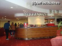 [P15] La barul de la mezzanine se tinea seara programul de animatie: minidiscoteca si apoi diverse jocuri pentru adulti: bingo,concurs de recunoastere a melodiei, etc. » foto by corinne
 - 
<span class="allrVoted glyphicon glyphicon-heart hidden" id="av78130"></span>
<a class="m-l-10 hidden" id="sv78130" onclick="voting_Foto_DelVot(,78130,1866)" role="button">șterge vot <span class="glyphicon glyphicon-remove"></span></a>
<a id="v978130" class=" c-red"  onclick="voting_Foto_SetVot(78130)" role="button"><span class="glyphicon glyphicon-heart-empty"></span> <b>LIKE</b> = Votează poza</a> <img class="hidden"  id="f78130W9" src="/imagini/loader.gif" border="0" /><span class="AjErrMes hidden" id="e78130ErM"></span>