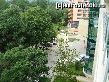 [P02] Parcarea si intrarea in hotel vazuta de la etajul 4 » foto by corinne
 - 
<span class="allrVoted glyphicon glyphicon-heart hidden" id="av78112"></span>
<a class="m-l-10 hidden" id="sv78112" onclick="voting_Foto_DelVot(,78112,1866)" role="button">șterge vot <span class="glyphicon glyphicon-remove"></span></a>
<a id="v978112" class=" c-red"  onclick="voting_Foto_SetVot(78112)" role="button"><span class="glyphicon glyphicon-heart-empty"></span> <b>LIKE</b> = Votează poza</a> <img class="hidden"  id="f78112W9" src="/imagini/loader.gif" border="0" /><span class="AjErrMes hidden" id="e78112ErM"></span>