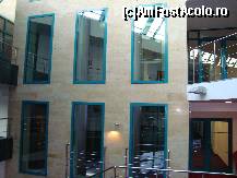 [P24] Cele trei lifturi cu geamuri spre interiorul hotelului » foto by corinne
 - 
<span class="allrVoted glyphicon glyphicon-heart hidden" id="av78144"></span>
<a class="m-l-10 hidden" id="sv78144" onclick="voting_Foto_DelVot(,78144,1866)" role="button">șterge vot <span class="glyphicon glyphicon-remove"></span></a>
<a id="v978144" class=" c-red"  onclick="voting_Foto_SetVot(78144)" role="button"><span class="glyphicon glyphicon-heart-empty"></span> <b>LIKE</b> = Votează poza</a> <img class="hidden"  id="f78144W9" src="/imagini/loader.gif" border="0" /><span class="AjErrMes hidden" id="e78144ErM"></span>