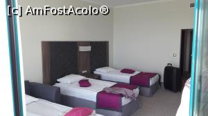 [P06] Camera imensa cu 3 paturi.  » foto by vld79
 - 
<span class="allrVoted glyphicon glyphicon-heart hidden" id="av964263"></span>
<a class="m-l-10 hidden" id="sv964263" onclick="voting_Foto_DelVot(,964263,1866)" role="button">șterge vot <span class="glyphicon glyphicon-remove"></span></a>
<a id="v9964263" class=" c-red"  onclick="voting_Foto_SetVot(964263)" role="button"><span class="glyphicon glyphicon-heart-empty"></span> <b>LIKE</b> = Votează poza</a> <img class="hidden"  id="f964263W9" src="/imagini/loader.gif" border="0" /><span class="AjErrMes hidden" id="e964263ErM"></span>