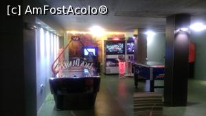 [P15] sala de jocuri » foto by tybiyacob*
 - 
<span class="allrVoted glyphicon glyphicon-heart hidden" id="av982170"></span>
<a class="m-l-10 hidden" id="sv982170" onclick="voting_Foto_DelVot(,982170,1867)" role="button">șterge vot <span class="glyphicon glyphicon-remove"></span></a>
<a id="v9982170" class=" c-red"  onclick="voting_Foto_SetVot(982170)" role="button"><span class="glyphicon glyphicon-heart-empty"></span> <b>LIKE</b> = Votează poza</a> <img class="hidden"  id="f982170W9" src="/imagini/loader.gif" border="0" /><span class="AjErrMes hidden" id="e982170ErM"></span>