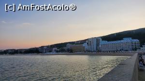 [P26] vedere hotel din port » foto by Ccucu
 - 
<span class="allrVoted glyphicon glyphicon-heart hidden" id="av1182269"></span>
<a class="m-l-10 hidden" id="sv1182269" onclick="voting_Foto_DelVot(,1182269,1869)" role="button">șterge vot <span class="glyphicon glyphicon-remove"></span></a>
<a id="v91182269" class=" c-red"  onclick="voting_Foto_SetVot(1182269)" role="button"><span class="glyphicon glyphicon-heart-empty"></span> <b>LIKE</b> = Votează poza</a> <img class="hidden"  id="f1182269W9" src="/imagini/loader.gif" border="0" /><span class="AjErrMes hidden" id="e1182269ErM"></span>