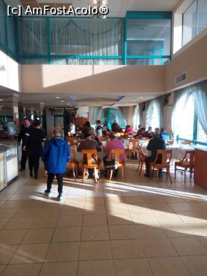 [P13] Restaurantul » foto by Razvan0606
 - 
<span class="allrVoted glyphicon glyphicon-heart hidden" id="av823155"></span>
<a class="m-l-10 hidden" id="sv823155" onclick="voting_Foto_DelVot(,823155,1869)" role="button">șterge vot <span class="glyphicon glyphicon-remove"></span></a>
<a id="v9823155" class=" c-red"  onclick="voting_Foto_SetVot(823155)" role="button"><span class="glyphicon glyphicon-heart-empty"></span> <b>LIKE</b> = Votează poza</a> <img class="hidden"  id="f823155W9" src="/imagini/loader.gif" border="0" /><span class="AjErrMes hidden" id="e823155ErM"></span>