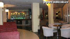 [P02] Lobby Bar » foto by Alice_mihaela
 - 
<span class="allrVoted glyphicon glyphicon-heart hidden" id="av366645"></span>
<a class="m-l-10 hidden" id="sv366645" onclick="voting_Foto_DelVot(,366645,1871)" role="button">șterge vot <span class="glyphicon glyphicon-remove"></span></a>
<a id="v9366645" class=" c-red"  onclick="voting_Foto_SetVot(366645)" role="button"><span class="glyphicon glyphicon-heart-empty"></span> <b>LIKE</b> = Votează poza</a> <img class="hidden"  id="f366645W9" src="/imagini/loader.gif" border="0" /><span class="AjErrMes hidden" id="e366645ErM"></span>