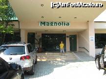 [P01] Intrarea in hotelul Magnolia 1 » foto by gioko
 - 
<span class="allrVoted glyphicon glyphicon-heart hidden" id="av259686"></span>
<a class="m-l-10 hidden" id="sv259686" onclick="voting_Foto_DelVot(,259686,1873)" role="button">șterge vot <span class="glyphicon glyphicon-remove"></span></a>
<a id="v9259686" class=" c-red"  onclick="voting_Foto_SetVot(259686)" role="button"><span class="glyphicon glyphicon-heart-empty"></span> <b>LIKE</b> = Votează poza</a> <img class="hidden"  id="f259686W9" src="/imagini/loader.gif" border="0" /><span class="AjErrMes hidden" id="e259686ErM"></span>