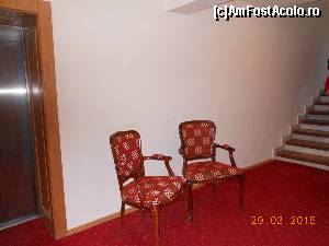 [P09] Hotel Belvedere - Predeal. Holul etajului 1, lângă lift.  » foto by iulianic
 - 
<span class="allrVoted glyphicon glyphicon-heart hidden" id="av606692"></span>
<a class="m-l-10 hidden" id="sv606692" onclick="voting_Foto_DelVot(,606692,1883)" role="button">șterge vot <span class="glyphicon glyphicon-remove"></span></a>
<a id="v9606692" class=" c-red"  onclick="voting_Foto_SetVot(606692)" role="button"><span class="glyphicon glyphicon-heart-empty"></span> <b>LIKE</b> = Votează poza</a> <img class="hidden"  id="f606692W9" src="/imagini/loader.gif" border="0" /><span class="AjErrMes hidden" id="e606692ErM"></span>