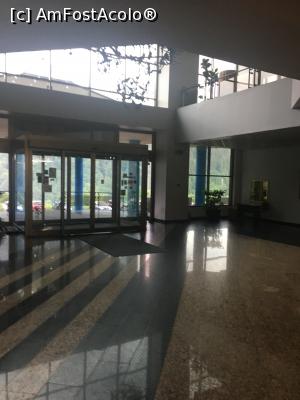 [P08] Pe-aicea se intră-n hotel » foto by Yersinia Pestis
 - 
<span class="allrVoted glyphicon glyphicon-heart hidden" id="av907476"></span>
<a class="m-l-10 hidden" id="sv907476" onclick="voting_Foto_DelVot(,907476,1891)" role="button">șterge vot <span class="glyphicon glyphicon-remove"></span></a>
<a id="v9907476" class=" c-red"  onclick="voting_Foto_SetVot(907476)" role="button"><span class="glyphicon glyphicon-heart-empty"></span> <b>LIKE</b> = Votează poza</a> <img class="hidden"  id="f907476W9" src="/imagini/loader.gif" border="0" /><span class="AjErrMes hidden" id="e907476ErM"></span>
