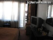 [P04] masa cu TV, răcitorul dedesubt, fotoliul și o măsuță ca un taburet » foto by Larissa
 - 
<span class="allrVoted glyphicon glyphicon-heart hidden" id="av295960"></span>
<a class="m-l-10 hidden" id="sv295960" onclick="voting_Foto_DelVot(,295960,1896)" role="button">șterge vot <span class="glyphicon glyphicon-remove"></span></a>
<a id="v9295960" class=" c-red"  onclick="voting_Foto_SetVot(295960)" role="button"><span class="glyphicon glyphicon-heart-empty"></span> <b>LIKE</b> = Votează poza</a> <img class="hidden"  id="f295960W9" src="/imagini/loader.gif" border="0" /><span class="AjErrMes hidden" id="e295960ErM"></span>