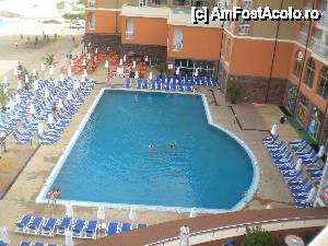[P13] piscina pt adultii.  » foto by coco codruta
 - 
<span class="allrVoted glyphicon glyphicon-heart hidden" id="av429417"></span>
<a class="m-l-10 hidden" id="sv429417" onclick="voting_Foto_DelVot(,429417,1924)" role="button">șterge vot <span class="glyphicon glyphicon-remove"></span></a>
<a id="v9429417" class=" c-red"  onclick="voting_Foto_SetVot(429417)" role="button"><span class="glyphicon glyphicon-heart-empty"></span> <b>LIKE</b> = Votează poza</a> <img class="hidden"  id="f429417W9" src="/imagini/loader.gif" border="0" /><span class="AjErrMes hidden" id="e429417ErM"></span>