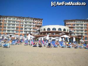 [P07] in stanga si dreapta hotelul in mijloc restaurantul.  » foto by coco codruta
 - 
<span class="allrVoted glyphicon glyphicon-heart hidden" id="av429402"></span>
<a class="m-l-10 hidden" id="sv429402" onclick="voting_Foto_DelVot(,429402,1924)" role="button">șterge vot <span class="glyphicon glyphicon-remove"></span></a>
<a id="v9429402" class=" c-red"  onclick="voting_Foto_SetVot(429402)" role="button"><span class="glyphicon glyphicon-heart-empty"></span> <b>LIKE</b> = Votează poza</a> <img class="hidden"  id="f429402W9" src="/imagini/loader.gif" border="0" /><span class="AjErrMes hidden" id="e429402ErM"></span>