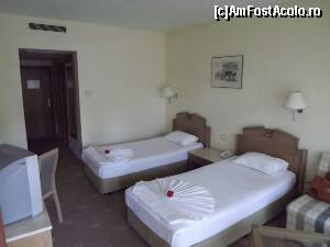 [P03] Duni Royal Resort, Belleville Hotel - camera » foto by Dragoș_MD
 - 
<span class="allrVoted glyphicon glyphicon-heart hidden" id="av642996"></span>
<a class="m-l-10 hidden" id="sv642996" onclick="voting_Foto_DelVot(,642996,1929)" role="button">șterge vot <span class="glyphicon glyphicon-remove"></span></a>
<a id="v9642996" class=" c-red"  onclick="voting_Foto_SetVot(642996)" role="button"><span class="glyphicon glyphicon-heart-empty"></span> <b>LIKE</b> = Votează poza</a> <img class="hidden"  id="f642996W9" src="/imagini/loader.gif" border="0" /><span class="AjErrMes hidden" id="e642996ErM"></span>