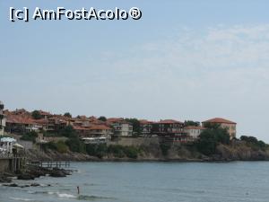 [P13] Sozopol. vedere de pe faleza » foto by amanddor
 - 
<span class="allrVoted glyphicon glyphicon-heart hidden" id="av775799"></span>
<a class="m-l-10 hidden" id="sv775799" onclick="voting_Foto_DelVot(,775799,1929)" role="button">șterge vot <span class="glyphicon glyphicon-remove"></span></a>
<a id="v9775799" class=" c-red"  onclick="voting_Foto_SetVot(775799)" role="button"><span class="glyphicon glyphicon-heart-empty"></span> <b>LIKE</b> = Votează poza</a> <img class="hidden"  id="f775799W9" src="/imagini/loader.gif" border="0" /><span class="AjErrMes hidden" id="e775799ErM"></span>