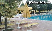 [P07] in piscina exterioara sezlongurile erau amplasate sub tei de talie joasa, parfumati » foto by GEOVELO
 - 
<span class="allrVoted glyphicon glyphicon-heart hidden" id="av85799"></span>
<a class="m-l-10 hidden" id="sv85799" onclick="voting_Foto_DelVot(,85799,1929)" role="button">șterge vot <span class="glyphicon glyphicon-remove"></span></a>
<a id="v985799" class=" c-red"  onclick="voting_Foto_SetVot(85799)" role="button"><span class="glyphicon glyphicon-heart-empty"></span> <b>LIKE</b> = Votează poza</a> <img class="hidden"  id="f85799W9" src="/imagini/loader.gif" border="0" /><span class="AjErrMes hidden" id="e85799ErM"></span>