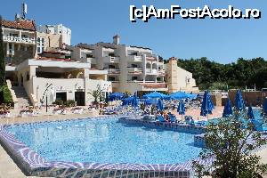 [P01] Piscina Hotel Pelican » foto by dumalau
 - 
<span class="allrVoted glyphicon glyphicon-heart hidden" id="av648462"></span>
<a class="m-l-10 hidden" id="sv648462" onclick="voting_Foto_DelVot(,648462,1932)" role="button">șterge vot <span class="glyphicon glyphicon-remove"></span></a>
<a id="v9648462" class=" c-red"  onclick="voting_Foto_SetVot(648462)" role="button"><span class="glyphicon glyphicon-heart-empty"></span> <b>LIKE</b> = Votează poza</a> <img class="hidden"  id="f648462W9" src="/imagini/loader.gif" border="0" /><span class="AjErrMes hidden" id="e648462ErM"></span>