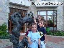 [P05] alta statueta din metal » foto by alinamitru
 - 
<span class="allrVoted glyphicon glyphicon-heart hidden" id="av94228"></span>
<a class="m-l-10 hidden" id="sv94228" onclick="voting_Foto_DelVot(,94228,1935)" role="button">șterge vot <span class="glyphicon glyphicon-remove"></span></a>
<a id="v994228" class=" c-red"  onclick="voting_Foto_SetVot(94228)" role="button"><span class="glyphicon glyphicon-heart-empty"></span> <b>LIKE</b> = Votează poza</a> <img class="hidden"  id="f94228W9" src="/imagini/loader.gif" border="0" /><span class="AjErrMes hidden" id="e94228ErM"></span>