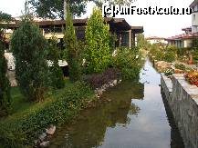 [P13] acelasi parau care se pare ca are si pestisori prin el (caras) » foto by jilapitis
 - 
<span class="allrVoted glyphicon glyphicon-heart hidden" id="av109106"></span>
<a class="m-l-10 hidden" id="sv109106" onclick="voting_Foto_DelVot(,109106,1935)" role="button">șterge vot <span class="glyphicon glyphicon-remove"></span></a>
<a id="v9109106" class=" c-red"  onclick="voting_Foto_SetVot(109106)" role="button"><span class="glyphicon glyphicon-heart-empty"></span> <b>LIKE</b> = Votează poza</a> <img class="hidden"  id="f109106W9" src="/imagini/loader.gif" border="0" /><span class="AjErrMes hidden" id="e109106ErM"></span>