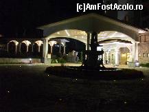 [P06] intrarea la helena sands vazuta noaptea » foto by jilapitis
 - 
<span class="allrVoted glyphicon glyphicon-heart hidden" id="av108552"></span>
<a class="m-l-10 hidden" id="sv108552" onclick="voting_Foto_DelVot(,108552,1935)" role="button">șterge vot <span class="glyphicon glyphicon-remove"></span></a>
<a id="v9108552" class=" c-red"  onclick="voting_Foto_SetVot(108552)" role="button"><span class="glyphicon glyphicon-heart-empty"></span> <b>LIKE</b> = Votează poza</a> <img class="hidden"  id="f108552W9" src="/imagini/loader.gif" border="0" /><span class="AjErrMes hidden" id="e108552ErM"></span>