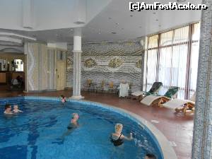 [P11] Piscinainterioara lao ora aglomerata » foto by olteanul2010
 - 
<span class="allrVoted glyphicon glyphicon-heart hidden" id="av622356"></span>
<a class="m-l-10 hidden" id="sv622356" onclick="voting_Foto_DelVot(,622356,1936)" role="button">șterge vot <span class="glyphicon glyphicon-remove"></span></a>
<a id="v9622356" class=" c-red"  onclick="voting_Foto_SetVot(622356)" role="button"><span class="glyphicon glyphicon-heart-empty"></span> <b>LIKE</b> = Votează poza</a> <img class="hidden"  id="f622356W9" src="/imagini/loader.gif" border="0" /><span class="AjErrMes hidden" id="e622356ErM"></span>