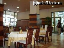 [P19] in restaurant » foto by viorica c
 - 
<span class="allrVoted glyphicon glyphicon-heart hidden" id="av106476"></span>
<a class="m-l-10 hidden" id="sv106476" onclick="voting_Foto_DelVot(,106476,1941)" role="button">șterge vot <span class="glyphicon glyphicon-remove"></span></a>
<a id="v9106476" class=" c-red"  onclick="voting_Foto_SetVot(106476)" role="button"><span class="glyphicon glyphicon-heart-empty"></span> <b>LIKE</b> = Votează poza</a> <img class="hidden"  id="f106476W9" src="/imagini/loader.gif" border="0" /><span class="AjErrMes hidden" id="e106476ErM"></span>