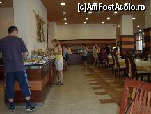 [P28] in restaurant » foto by viorica c
 - 
<span class="allrVoted glyphicon glyphicon-heart hidden" id="av106488"></span>
<a class="m-l-10 hidden" id="sv106488" onclick="voting_Foto_DelVot(,106488,1941)" role="button">șterge vot <span class="glyphicon glyphicon-remove"></span></a>
<a id="v9106488" class=" c-red"  onclick="voting_Foto_SetVot(106488)" role="button"><span class="glyphicon glyphicon-heart-empty"></span> <b>LIKE</b> = Votează poza</a> <img class="hidden"  id="f106488W9" src="/imagini/loader.gif" border="0" /><span class="AjErrMes hidden" id="e106488ErM"></span>