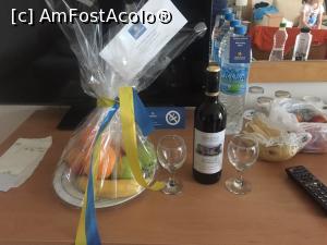 [P04] La a doua vizita la hotel ne-au multumit ca i-am ales tot pe ei...  » foto by george78
 - 
<span class="allrVoted glyphicon glyphicon-heart hidden" id="av932419"></span>
<a class="m-l-10 hidden" id="sv932419" onclick="voting_Foto_DelVot(,932419,1941)" role="button">șterge vot <span class="glyphicon glyphicon-remove"></span></a>
<a id="v9932419" class=" c-red"  onclick="voting_Foto_SetVot(932419)" role="button"><span class="glyphicon glyphicon-heart-empty"></span> <b>LIKE</b> = Votează poza</a> <img class="hidden"  id="f932419W9" src="/imagini/loader.gif" border="0" /><span class="AjErrMes hidden" id="e932419ErM"></span>