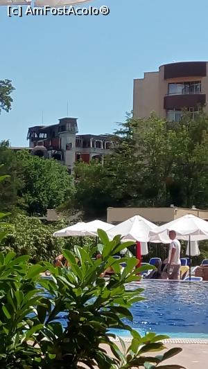 [P21] Vedere către piscină de la restaurant » foto by calim
 - 
<span class="allrVoted glyphicon glyphicon-heart hidden" id="av1175441"></span>
<a class="m-l-10 hidden" id="sv1175441" onclick="voting_Foto_DelVot(,1175441,1941)" role="button">șterge vot <span class="glyphicon glyphicon-remove"></span></a>
<a id="v91175441" class=" c-red"  onclick="voting_Foto_SetVot(1175441)" role="button"><span class="glyphicon glyphicon-heart-empty"></span> <b>LIKE</b> = Votează poza</a> <img class="hidden"  id="f1175441W9" src="/imagini/loader.gif" border="0" /><span class="AjErrMes hidden" id="e1175441ErM"></span>