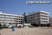 [P10] Hotelul partea dinspre plaja » foto by smenica
 - 
<span class="allrVoted glyphicon glyphicon-heart hidden" id="av108175"></span>
<a class="m-l-10 hidden" id="sv108175" onclick="voting_Foto_DelVot(,108175,1946)" role="button">șterge vot <span class="glyphicon glyphicon-remove"></span></a>
<a id="v9108175" class=" c-red"  onclick="voting_Foto_SetVot(108175)" role="button"><span class="glyphicon glyphicon-heart-empty"></span> <b>LIKE</b> = Votează poza</a> <img class="hidden"  id="f108175W9" src="/imagini/loader.gif" border="0" /><span class="AjErrMes hidden" id="e108175ErM"></span>