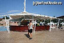 [P05] Barul de la piscine. » foto by smenica
 - 
<span class="allrVoted glyphicon glyphicon-heart hidden" id="av108161"></span>
<a class="m-l-10 hidden" id="sv108161" onclick="voting_Foto_DelVot(,108161,1946)" role="button">șterge vot <span class="glyphicon glyphicon-remove"></span></a>
<a id="v9108161" class=" c-red"  onclick="voting_Foto_SetVot(108161)" role="button"><span class="glyphicon glyphicon-heart-empty"></span> <b>LIKE</b> = Votează poza</a> <img class="hidden"  id="f108161W9" src="/imagini/loader.gif" border="0" /><span class="AjErrMes hidden" id="e108161ErM"></span>