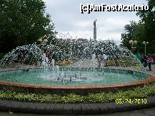 [P15] fantana arteziana in parcul din  orasul Burgas » foto by adinuta
 - 
<span class="allrVoted glyphicon glyphicon-heart hidden" id="av100790"></span>
<a class="m-l-10 hidden" id="sv100790" onclick="voting_Foto_DelVot(,100790,1951)" role="button">șterge vot <span class="glyphicon glyphicon-remove"></span></a>
<a id="v9100790" class=" c-red"  onclick="voting_Foto_SetVot(100790)" role="button"><span class="glyphicon glyphicon-heart-empty"></span> <b>LIKE</b> = Votează poza</a> <img class="hidden"  id="f100790W9" src="/imagini/loader.gif" border="0" /><span class="AjErrMes hidden" id="e100790ErM"></span>