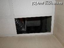 [P11] Placajul lipsa din baie. Pe aici intra un curent cumplit... » foto by spezam
 - 
<span class="allrVoted glyphicon glyphicon-heart hidden" id="av104061"></span>
<a class="m-l-10 hidden" id="sv104061" onclick="voting_Foto_DelVot(,104061,1951)" role="button">șterge vot <span class="glyphicon glyphicon-remove"></span></a>
<a id="v9104061" class=" c-red"  onclick="voting_Foto_SetVot(104061)" role="button"><span class="glyphicon glyphicon-heart-empty"></span> <b>LIKE</b> = Votează poza</a> <img class="hidden"  id="f104061W9" src="/imagini/loader.gif" border="0" /><span class="AjErrMes hidden" id="e104061ErM"></span>