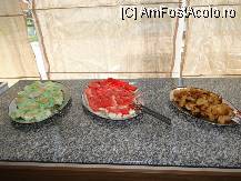 [P17] 3 sortimente de prajituri. Pacat ca era bataie pe ele si in primele 30 minute dispareau ca prin farmec... » foto by spezam
 - 
<span class="allrVoted glyphicon glyphicon-heart hidden" id="av104070"></span>
<a class="m-l-10 hidden" id="sv104070" onclick="voting_Foto_DelVot(,104070,1951)" role="button">șterge vot <span class="glyphicon glyphicon-remove"></span></a>
<a id="v9104070" class=" c-red"  onclick="voting_Foto_SetVot(104070)" role="button"><span class="glyphicon glyphicon-heart-empty"></span> <b>LIKE</b> = Votează poza</a> <img class="hidden"  id="f104070W9" src="/imagini/loader.gif" border="0" /><span class="AjErrMes hidden" id="e104070ErM"></span>