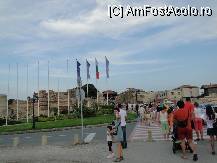 [P07] Multa lume, la intrarea in Nessebar. » foto by spezam
 - 
<span class="allrVoted glyphicon glyphicon-heart hidden" id="av104050"></span>
<a class="m-l-10 hidden" id="sv104050" onclick="voting_Foto_DelVot(,104050,1951)" role="button">șterge vot <span class="glyphicon glyphicon-remove"></span></a>
<a id="v9104050" class=" c-red"  onclick="voting_Foto_SetVot(104050)" role="button"><span class="glyphicon glyphicon-heart-empty"></span> <b>LIKE</b> = Votează poza</a> <img class="hidden"  id="f104050W9" src="/imagini/loader.gif" border="0" /><span class="AjErrMes hidden" id="e104050ErM"></span>