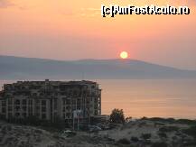 [P02] rasarit de soare » foto by damiza
 - 
<span class="allrVoted glyphicon glyphicon-heart hidden" id="av109188"></span>
<a class="m-l-10 hidden" id="sv109188" onclick="voting_Foto_DelVot(,109188,1951)" role="button">șterge vot <span class="glyphicon glyphicon-remove"></span></a>
<a id="v9109188" class=" c-red"  onclick="voting_Foto_SetVot(109188)" role="button"><span class="glyphicon glyphicon-heart-empty"></span> <b>LIKE</b> = Votează poza</a> <img class="hidden"  id="f109188W9" src="/imagini/loader.gif" border="0" /><span class="AjErrMes hidden" id="e109188ErM"></span>