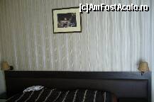 [P09] detaliu din camera:pat foarte mare,tapet si tablou » foto by damiza
 - 
<span class="allrVoted glyphicon glyphicon-heart hidden" id="av109197"></span>
<a class="m-l-10 hidden" id="sv109197" onclick="voting_Foto_DelVot(,109197,1951)" role="button">șterge vot <span class="glyphicon glyphicon-remove"></span></a>
<a id="v9109197" class=" c-red"  onclick="voting_Foto_SetVot(109197)" role="button"><span class="glyphicon glyphicon-heart-empty"></span> <b>LIKE</b> = Votează poza</a> <img class="hidden"  id="f109197W9" src="/imagini/loader.gif" border="0" /><span class="AjErrMes hidden" id="e109197ErM"></span>