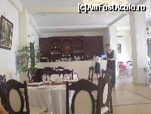 [P07] Restaurantul hotelului.  » foto by tabache
 - 
<span class="allrVoted glyphicon glyphicon-heart hidden" id="av460079"></span>
<a class="m-l-10 hidden" id="sv460079" onclick="voting_Foto_DelVot(,460079,1954)" role="button">șterge vot <span class="glyphicon glyphicon-remove"></span></a>
<a id="v9460079" class=" c-red"  onclick="voting_Foto_SetVot(460079)" role="button"><span class="glyphicon glyphicon-heart-empty"></span> <b>LIKE</b> = Votează poza</a> <img class="hidden"  id="f460079W9" src="/imagini/loader.gif" border="0" /><span class="AjErrMes hidden" id="e460079ErM"></span>