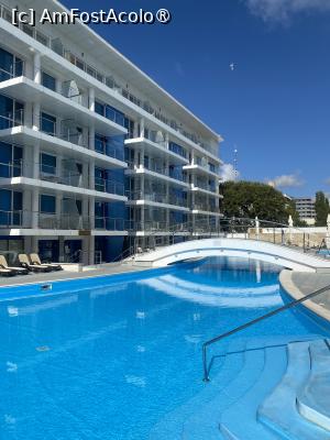 [P17] Hotel Bavaria Blu, Mamaia. » foto by Floria
 - 
<span class="allrVoted glyphicon glyphicon-heart hidden" id="av1503948"></span>
<a class="m-l-10 hidden" id="sv1503948" onclick="voting_Foto_DelVot(,1503948,1957)" role="button">șterge vot <span class="glyphicon glyphicon-remove"></span></a>
<a id="v91503948" class=" c-red"  onclick="voting_Foto_SetVot(1503948)" role="button"><span class="glyphicon glyphicon-heart-empty"></span> <b>LIKE</b> = Votează poza</a> <img class="hidden"  id="f1503948W9" src="/imagini/loader.gif" border="0" /><span class="AjErrMes hidden" id="e1503948ErM"></span>