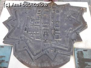 [P20] macheta cu cetatea » foto by silvia tudoran
 - 
<span class="allrVoted glyphicon glyphicon-heart hidden" id="av1011771"></span>
<a class="m-l-10 hidden" id="sv1011771" onclick="voting_Foto_DelVot(,1011771,1971)" role="button">șterge vot <span class="glyphicon glyphicon-remove"></span></a>
<a id="v91011771" class=" c-red"  onclick="voting_Foto_SetVot(1011771)" role="button"><span class="glyphicon glyphicon-heart-empty"></span> <b>LIKE</b> = Votează poza</a> <img class="hidden"  id="f1011771W9" src="/imagini/loader.gif" border="0" /><span class="AjErrMes hidden" id="e1011771ErM"></span>