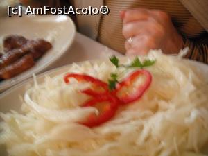 [P26] Salată de varză albă » foto by Zoazore
 - 
<span class="allrVoted glyphicon glyphicon-heart hidden" id="av951261"></span>
<a class="m-l-10 hidden" id="sv951261" onclick="voting_Foto_DelVot(,951261,1971)" role="button">șterge vot <span class="glyphicon glyphicon-remove"></span></a>
<a id="v9951261" class=" c-red"  onclick="voting_Foto_SetVot(951261)" role="button"><span class="glyphicon glyphicon-heart-empty"></span> <b>LIKE</b> = Votează poza</a> <img class="hidden"  id="f951261W9" src="/imagini/loader.gif" border="0" /><span class="AjErrMes hidden" id="e951261ErM"></span>
