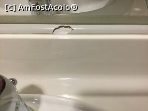 [P20] Hotel Parc - e o bagheta din plastic aflata in spatele bateriei de la chiuveta, schimbarea ei nu cred ca este o avere, estetica insa costa » foto by mishu
 - 
<span class="allrVoted glyphicon glyphicon-heart hidden" id="av950775"></span>
<a class="m-l-10 hidden" id="sv950775" onclick="voting_Foto_DelVot(,950775,1971)" role="button">șterge vot <span class="glyphicon glyphicon-remove"></span></a>
<a id="v9950775" class=" c-red"  onclick="voting_Foto_SetVot(950775)" role="button"><span class="glyphicon glyphicon-heart-empty"></span> <b>LIKE</b> = Votează poza</a> <img class="hidden"  id="f950775W9" src="/imagini/loader.gif" border="0" /><span class="AjErrMes hidden" id="e950775ErM"></span>