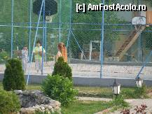 [P04] Terenul de basket/tenis/fotbal luat de asalt din prima zi de copii » foto by dananecula*
 - 
<span class="allrVoted glyphicon glyphicon-heart hidden" id="av40417"></span>
<a class="m-l-10 hidden" id="sv40417" onclick="voting_Foto_DelVot(,40417,1972)" role="button">șterge vot <span class="glyphicon glyphicon-remove"></span></a>
<a id="v940417" class=" c-red"  onclick="voting_Foto_SetVot(40417)" role="button"><span class="glyphicon glyphicon-heart-empty"></span> <b>LIKE</b> = Votează poza</a> <img class="hidden"  id="f40417W9" src="/imagini/loader.gif" border="0" /><span class="AjErrMes hidden" id="e40417ErM"></span>