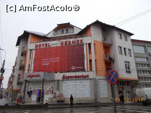 [P01] Hotel Hermes - deasupra reclamei era terasa noastră » foto by ANILU
 - 
<span class="allrVoted glyphicon glyphicon-heart hidden" id="av927379"></span>
<a class="m-l-10 hidden" id="sv927379" onclick="voting_Foto_DelVot(,927379,1977)" role="button">șterge vot <span class="glyphicon glyphicon-remove"></span></a>
<a id="v9927379" class=" c-red"  onclick="voting_Foto_SetVot(927379)" role="button"><span class="glyphicon glyphicon-heart-empty"></span> <b>LIKE</b> = Votează poza</a> <img class="hidden"  id="f927379W9" src="/imagini/loader.gif" border="0" /><span class="AjErrMes hidden" id="e927379ErM"></span>