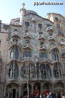 [P11] casa Batllo Barcelona » foto by calingolea
 - 
<span class="allrVoted glyphicon glyphicon-heart hidden" id="av60568"></span>
<a class="m-l-10 hidden" id="sv60568" onclick="voting_Foto_DelVot(,60568,1999)" role="button">șterge vot <span class="glyphicon glyphicon-remove"></span></a>
<a id="v960568" class=" c-red"  onclick="voting_Foto_SetVot(60568)" role="button"><span class="glyphicon glyphicon-heart-empty"></span> <b>LIKE</b> = Votează poza</a> <img class="hidden"  id="f60568W9" src="/imagini/loader.gif" border="0" /><span class="AjErrMes hidden" id="e60568ErM"></span>