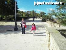 [P48] Venind de la statia de autobuz Pl. de Carlos Ibanez inspre Telecabina, veti avea panorama Barcelonei in stanga voastra. Montjuic. » foto by TraianS
 - 
<span class="allrVoted glyphicon glyphicon-heart hidden" id="av291425"></span>
<a class="m-l-10 hidden" id="sv291425" onclick="voting_Foto_DelVot(,291425,1999)" role="button">șterge vot <span class="glyphicon glyphicon-remove"></span></a>
<a id="v9291425" class=" c-red"  onclick="voting_Foto_SetVot(291425)" role="button"><span class="glyphicon glyphicon-heart-empty"></span> <b>LIKE</b> = Votează poza</a> <img class="hidden"  id="f291425W9" src="/imagini/loader.gif" border="0" /><span class="AjErrMes hidden" id="e291425ErM"></span>
