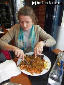 [P108] Paella, cu prawns, stridii si alte smecherii. Foarte buna. Nici pe departe nu se compara cu porcaria care am mancat-o a doua zi langa Monumental. Restaurant Navia. » foto by TraianS
 - 
<span class="allrVoted glyphicon glyphicon-heart hidden" id="av294380"></span>
<a class="m-l-10 hidden" id="sv294380" onclick="voting_Foto_DelVot(,294380,1999)" role="button">șterge vot <span class="glyphicon glyphicon-remove"></span></a>
<a id="v9294380" class=" c-red"  onclick="voting_Foto_SetVot(294380)" role="button"><span class="glyphicon glyphicon-heart-empty"></span> <b>LIKE</b> = Votează poza</a> <img class="hidden"  id="f294380W9" src="/imagini/loader.gif" border="0" /><span class="AjErrMes hidden" id="e294380ErM"></span>