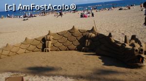 [P28] arta in nisip pe plaja Barceloneta » foto by adutza_ghiocel
 - 
<span class="allrVoted glyphicon glyphicon-heart hidden" id="av919555"></span>
<a class="m-l-10 hidden" id="sv919555" onclick="voting_Foto_DelVot(,919555,1999)" role="button">șterge vot <span class="glyphicon glyphicon-remove"></span></a>
<a id="v9919555" class=" c-red"  onclick="voting_Foto_SetVot(919555)" role="button"><span class="glyphicon glyphicon-heart-empty"></span> <b>LIKE</b> = Votează poza</a> <img class="hidden"  id="f919555W9" src="/imagini/loader.gif" border="0" /><span class="AjErrMes hidden" id="e919555ErM"></span>