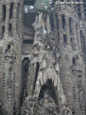 [P12] Sagrada familia-Detalii » foto by Mitica49
 - 
<span class="allrVoted glyphicon glyphicon-heart hidden" id="av554329"></span>
<a class="m-l-10 hidden" id="sv554329" onclick="voting_Foto_DelVot(,554329,1999)" role="button">șterge vot <span class="glyphicon glyphicon-remove"></span></a>
<a id="v9554329" class=" c-red"  onclick="voting_Foto_SetVot(554329)" role="button"><span class="glyphicon glyphicon-heart-empty"></span> <b>LIKE</b> = Votează poza</a> <img class="hidden"  id="f554329W9" src="/imagini/loader.gif" border="0" /><span class="AjErrMes hidden" id="e554329ErM"></span>